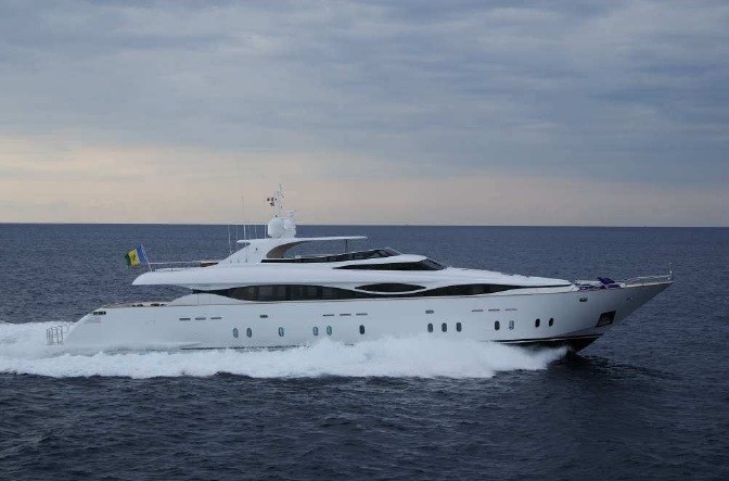 [39m-Yacht-HUNTER]-9925-125.jpg