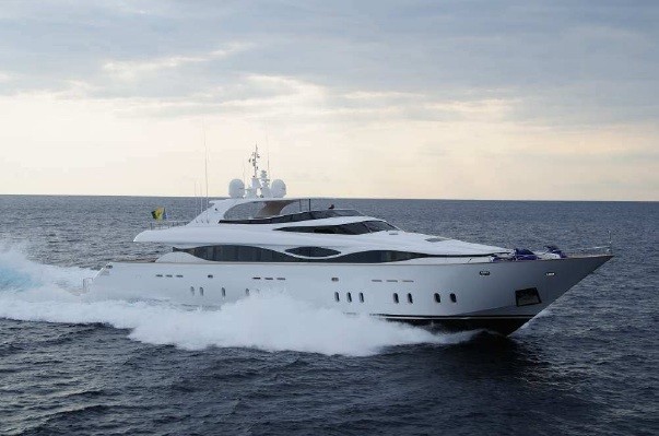 [39m-Yacht-HUNTER]-9925-70.jpg