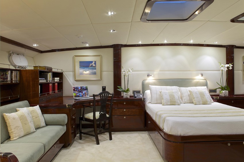 [40m-Yacht-ALLURE]-9331-180.jpg