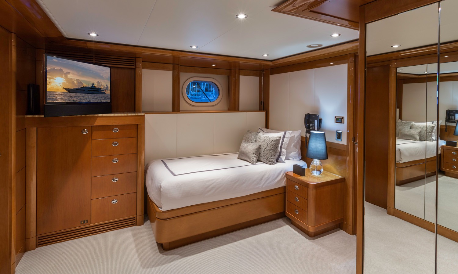 [49m-Yacht-AQUAVITA]-9370-46.jpg