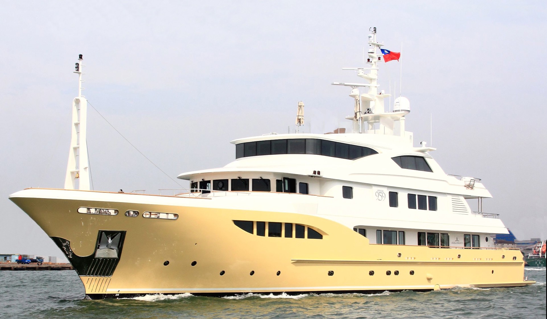 [52m-Yacht-JADE-959]-9990-70.jpg