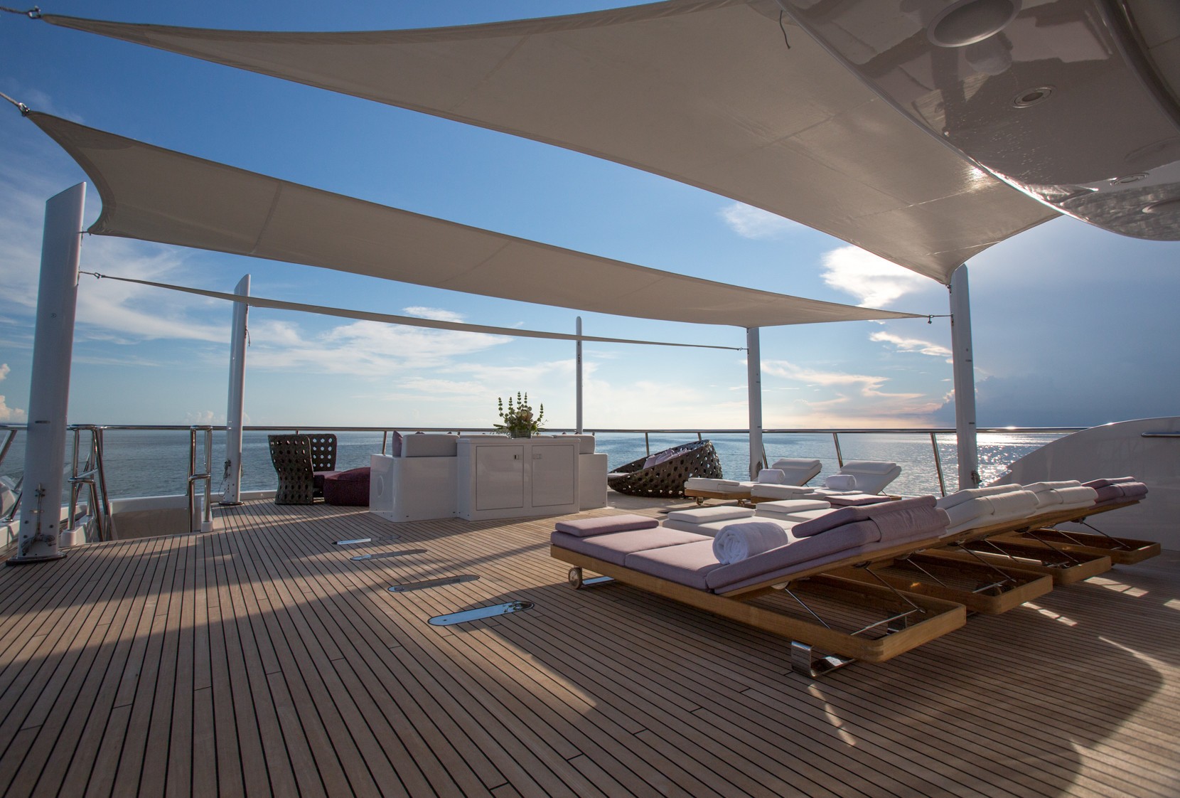 [57m-Yacht-DREAM]-994-208.jpg