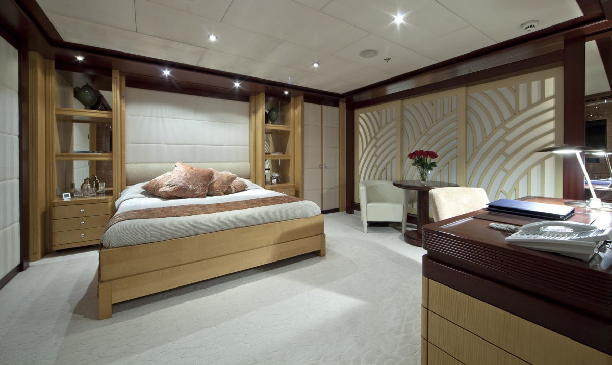 [62m-Yacht-SARAH]-9893-153.jpg
