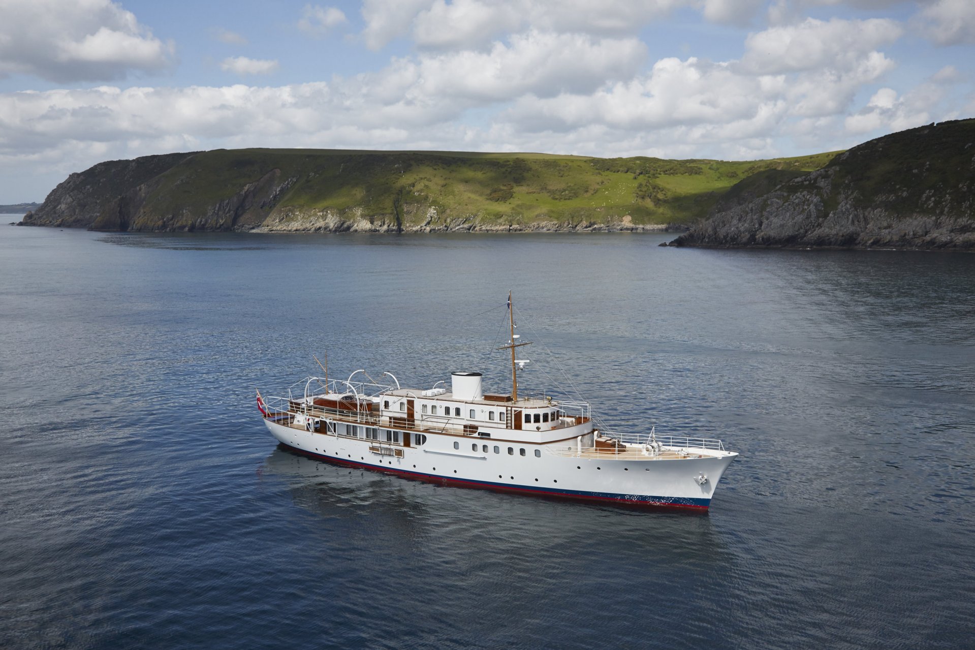 [CLASSIC-MOTOR-YACHT-MALAHNE]-9748-13.jpg