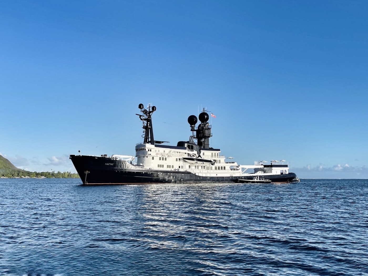 [EXPLORER-YACHT-ARCTIC-P]-9901-19.jpg