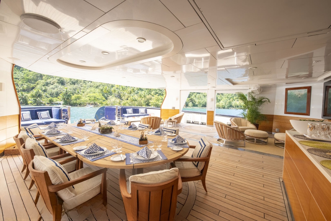 [EXPLORER-YACHT-ARCTIC-P]-9901-29.jpg
