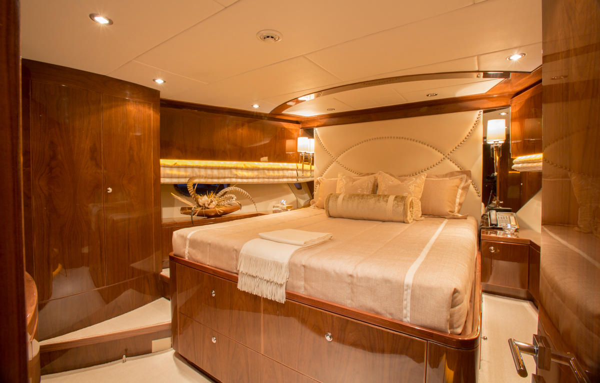 [MOTOR-YACHT-CARBON-COPY]-9211-23.jpg