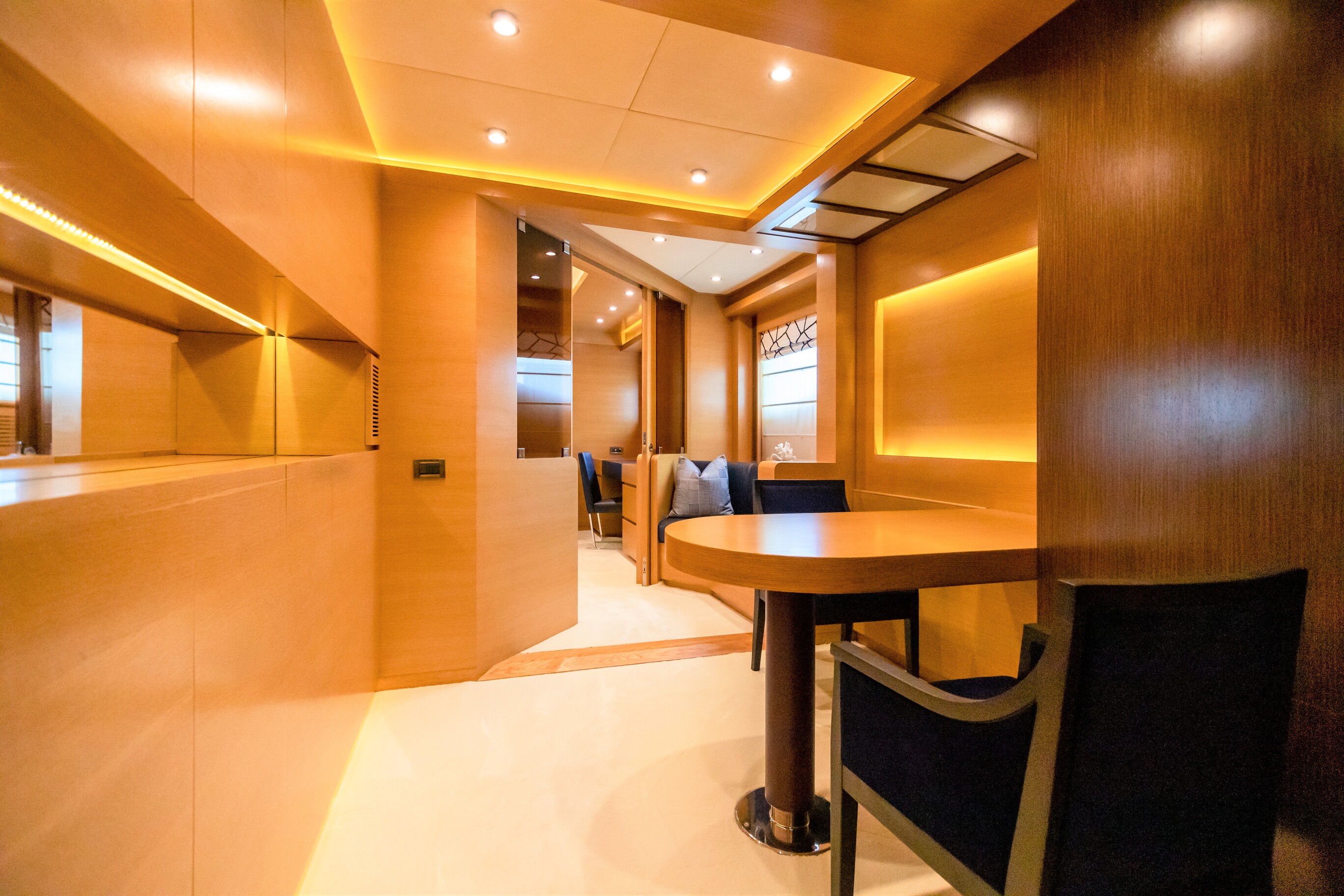 [MOTOR-YACHT-HULL]-9076-6.jpg