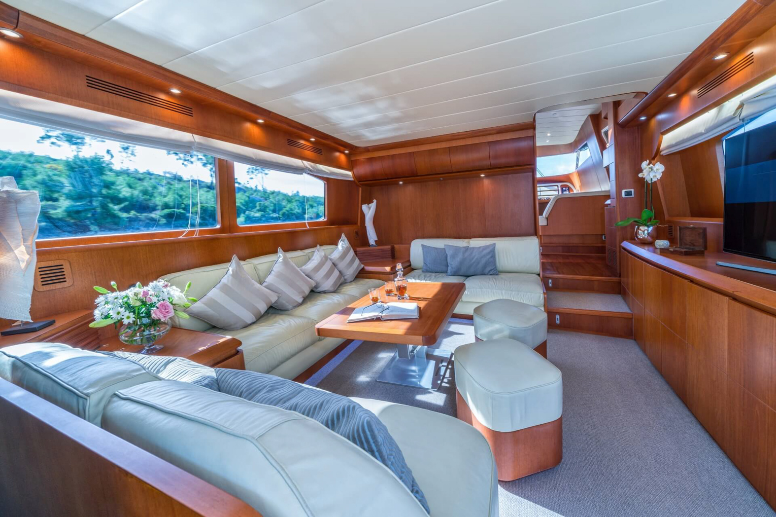 [MOTOR-YACHT-JANTAR]-9353-4.jpg