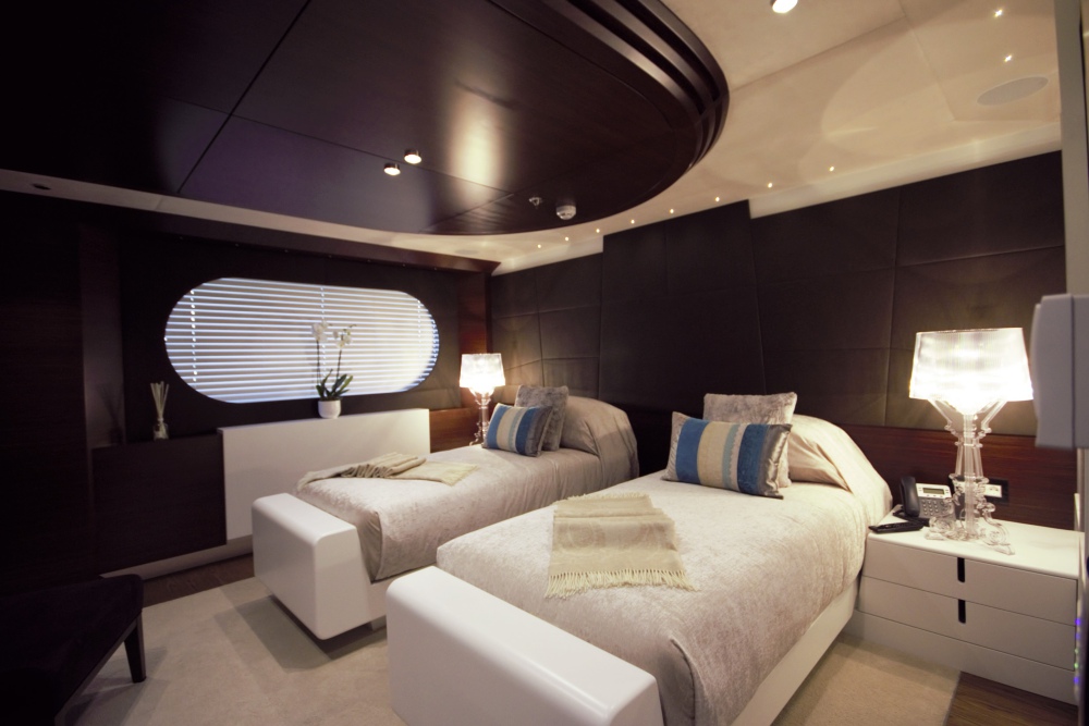 [MOTOR-YACHT-KATINA-HULL]-9772-10.jpg
