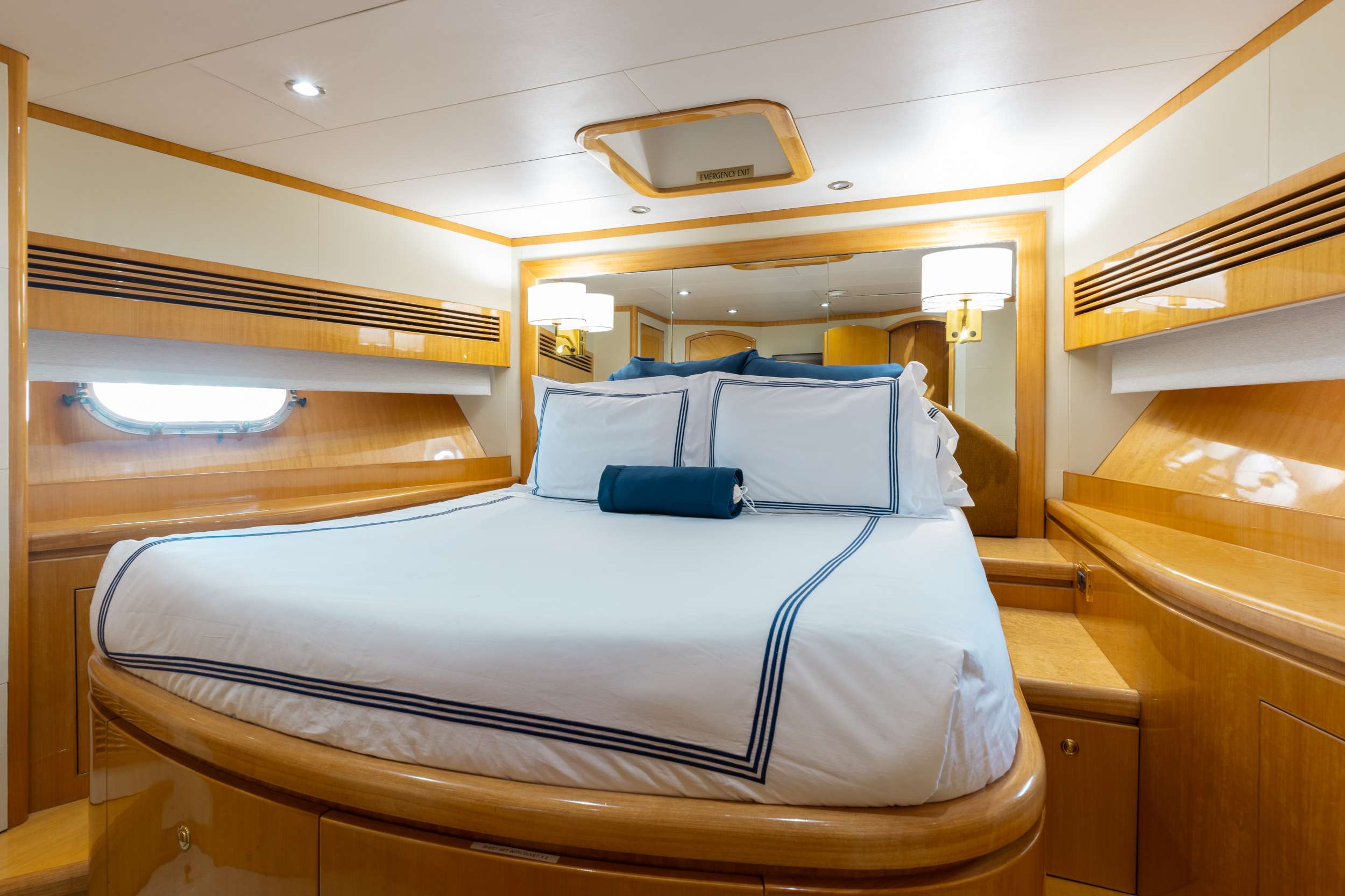 [MOTOR-YACHT-VITESSE]-9941-3.jpg