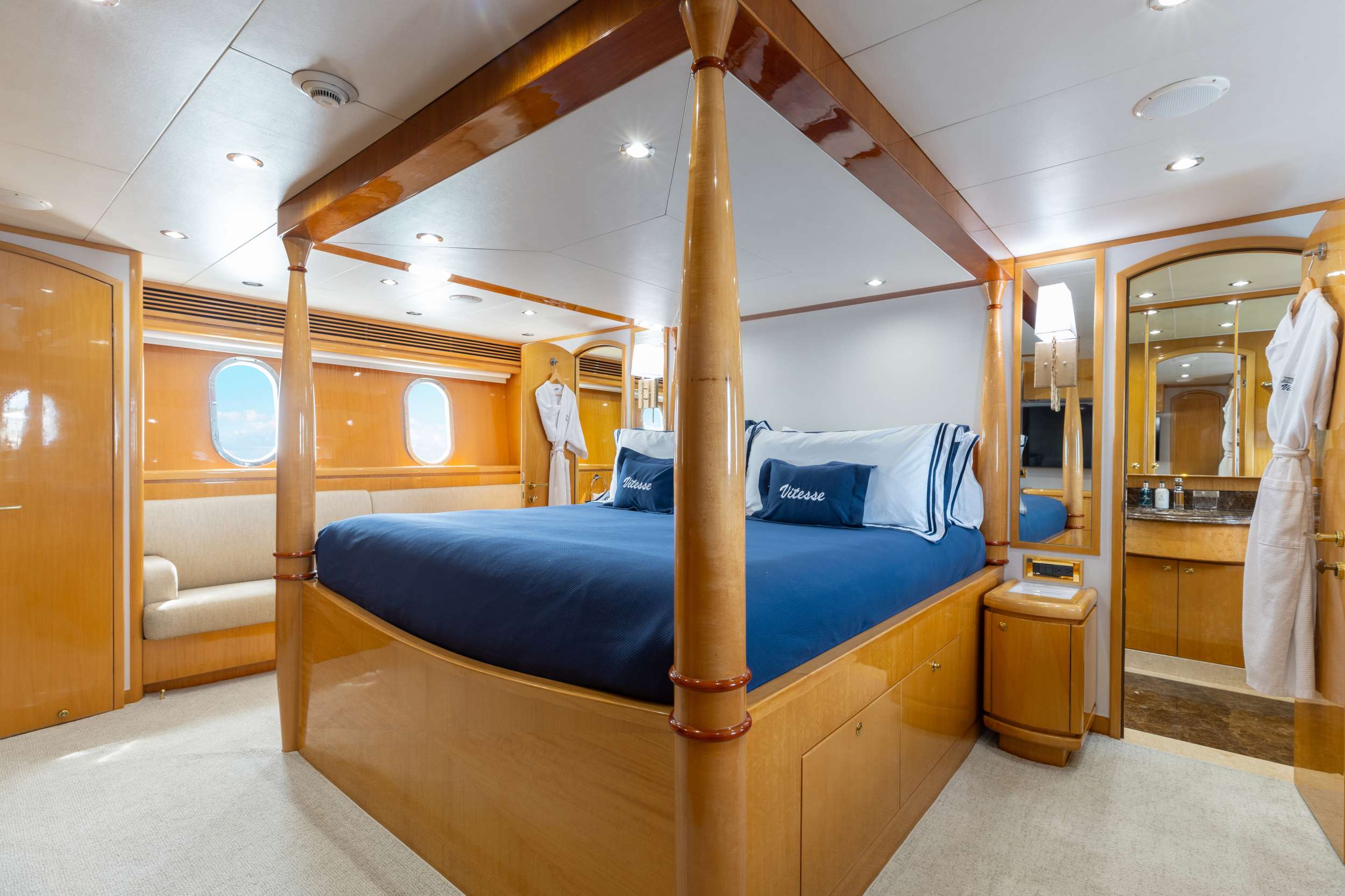 [MOTOR-YACHT-VITESSE]-9941-8.jpg