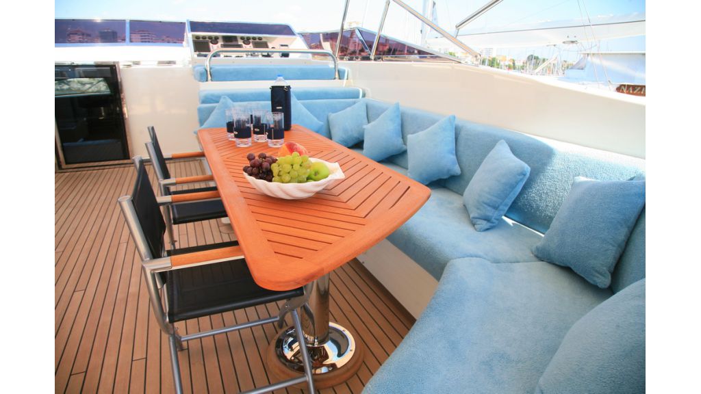 1289037413_motoryacht_tutku__11-1024-576.jpg