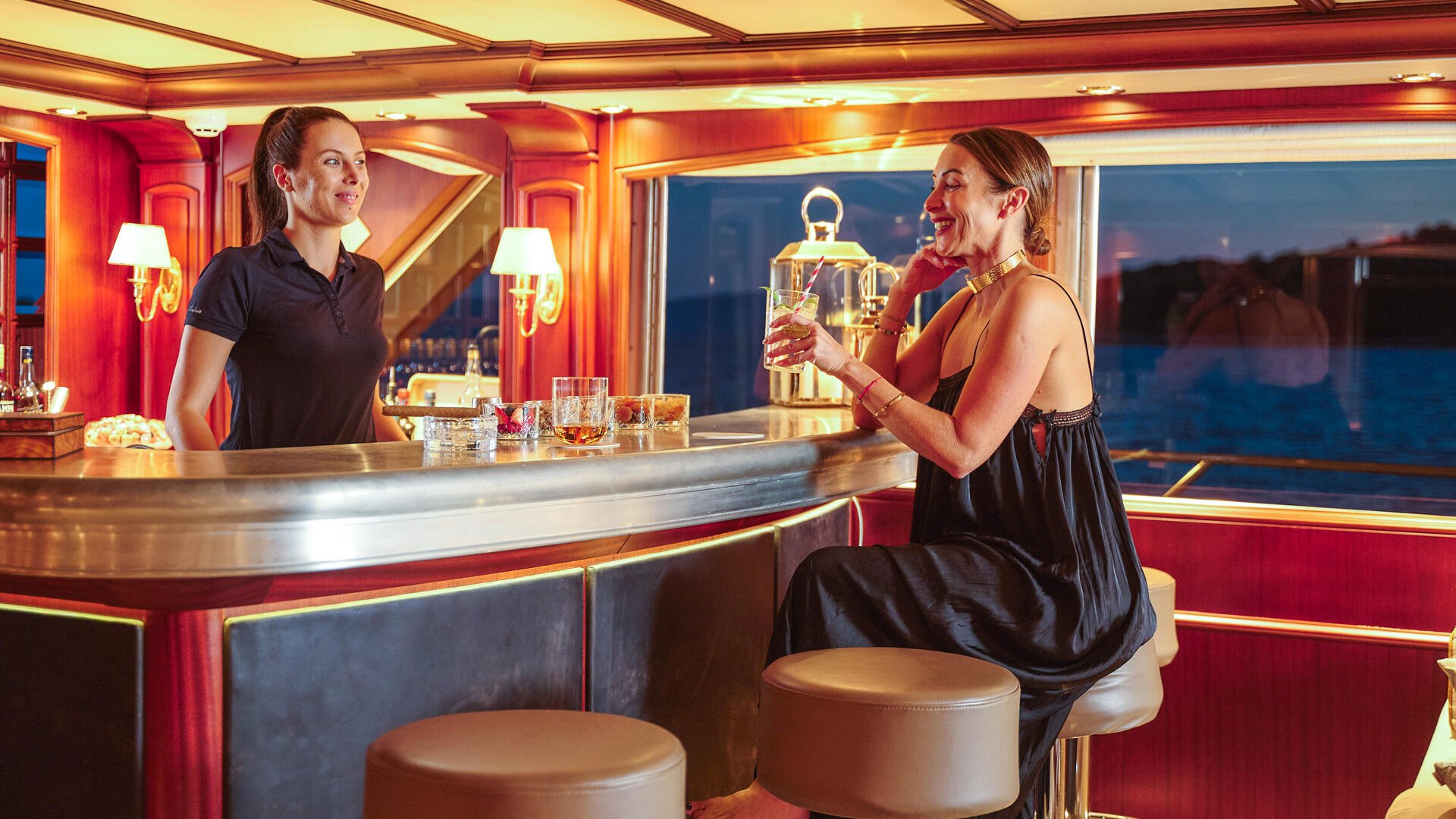 304 Main deck bar.jpg