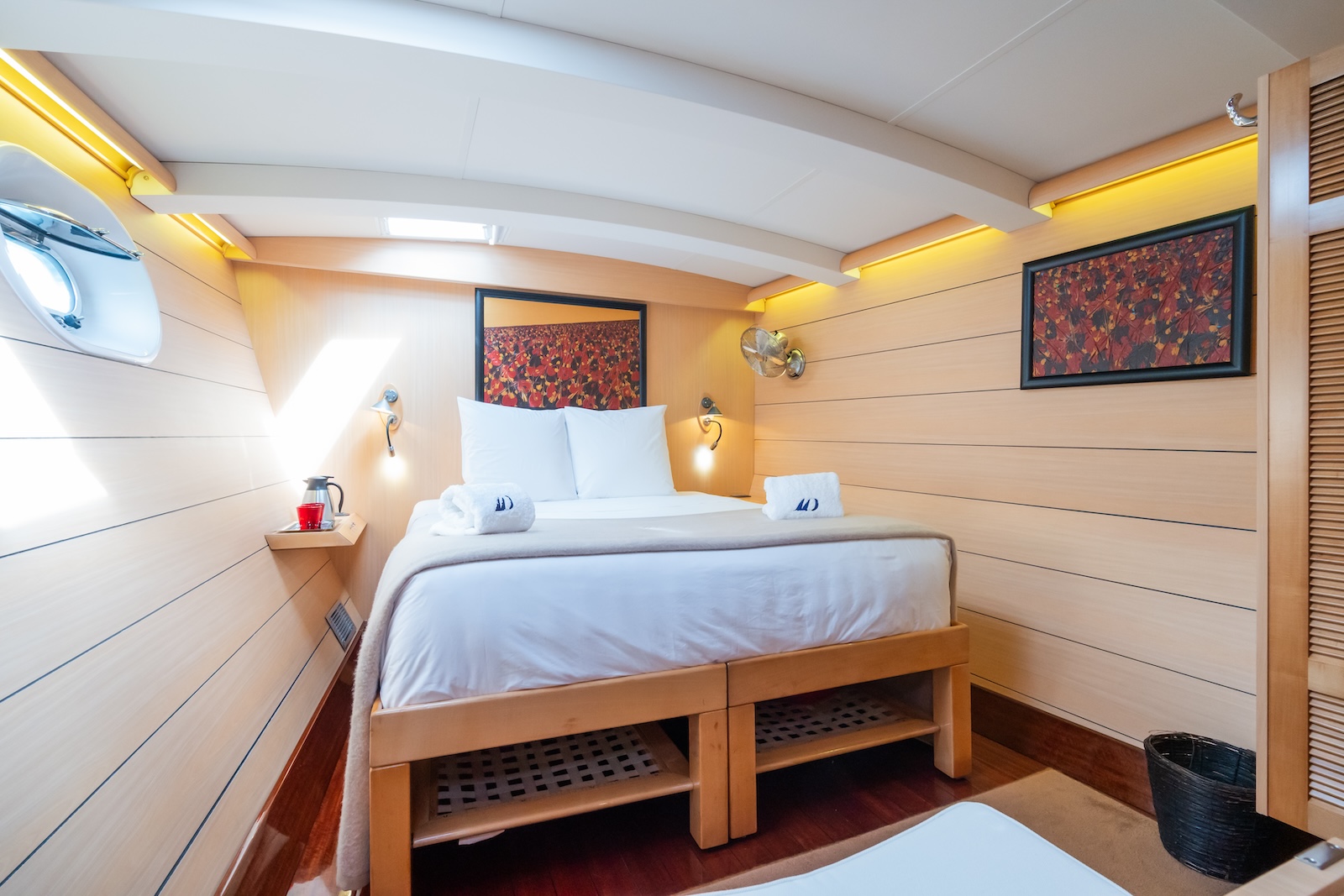 401 Guest cabin.jpg