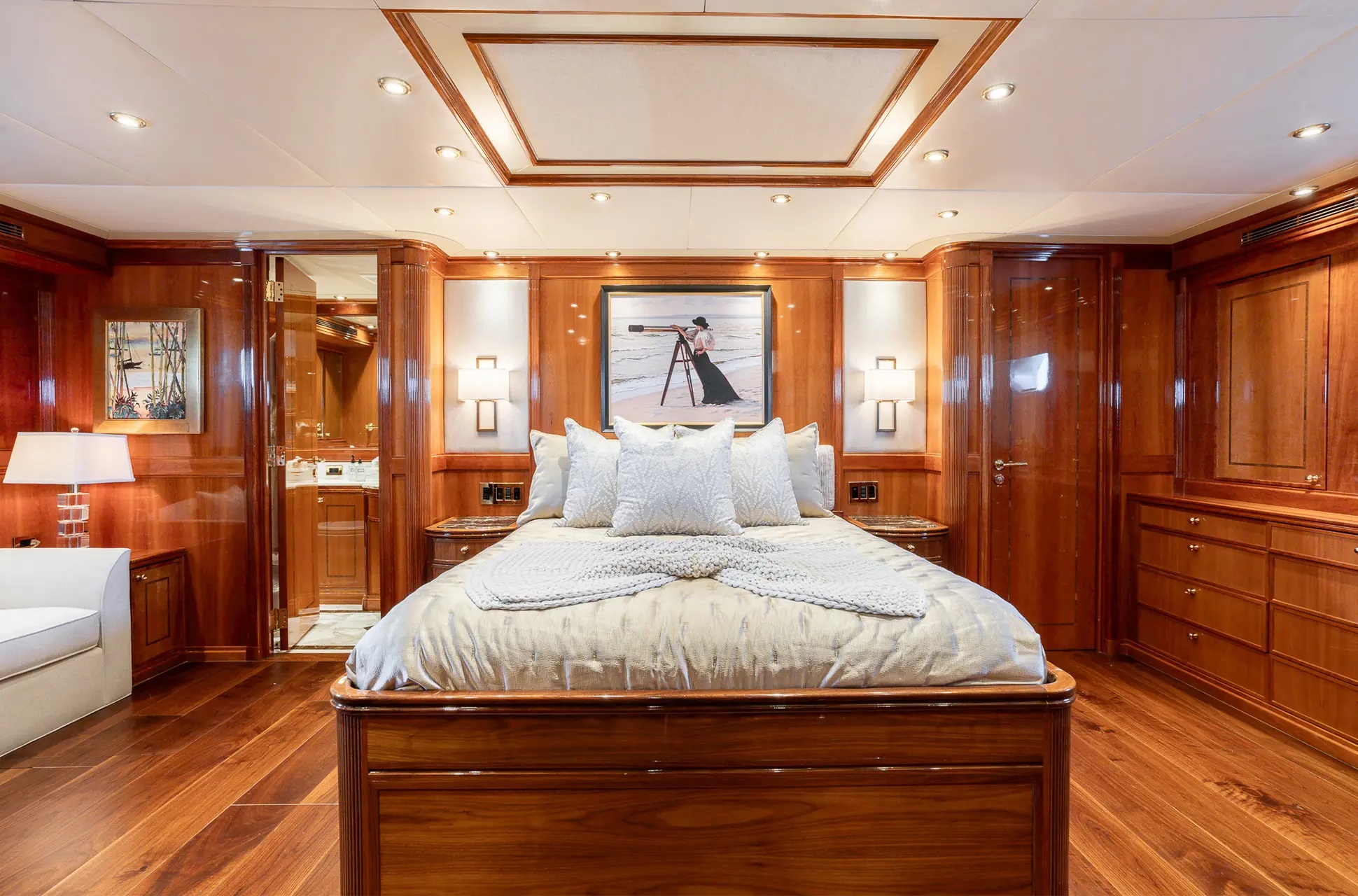 402 VIP suite.jpg