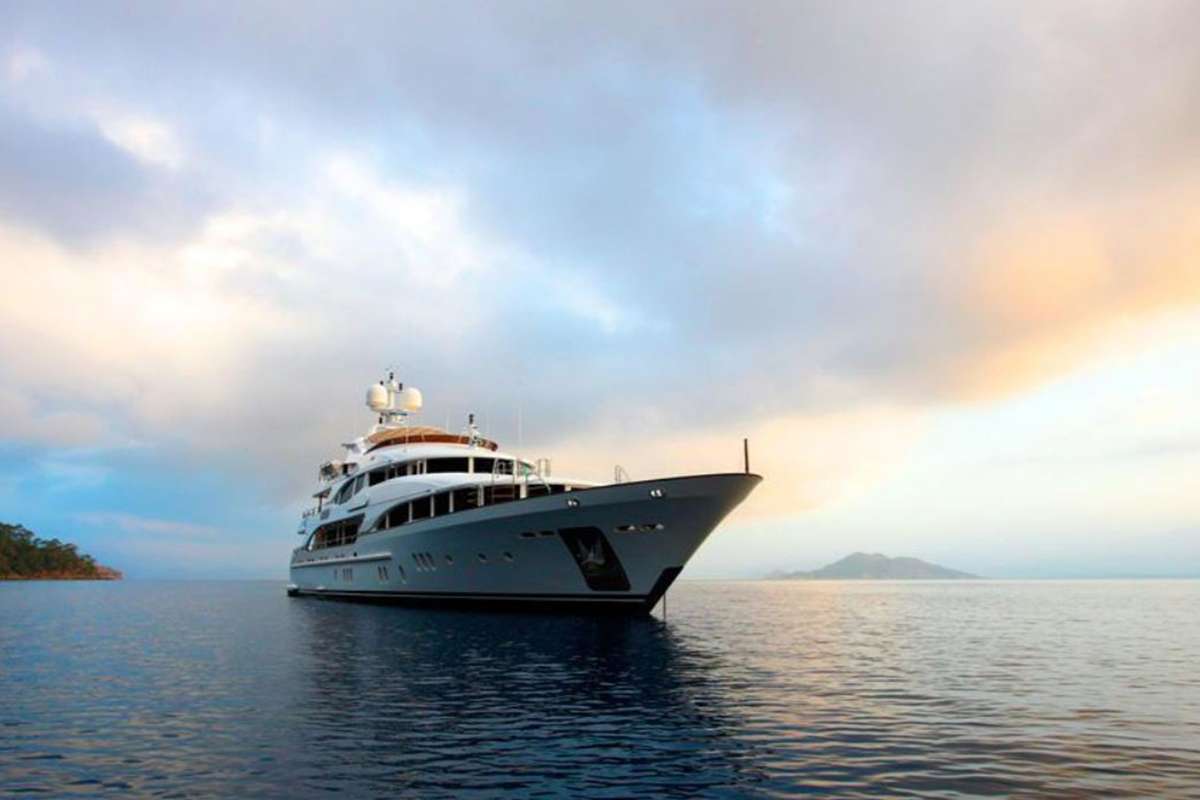 6816brochure5.jpg