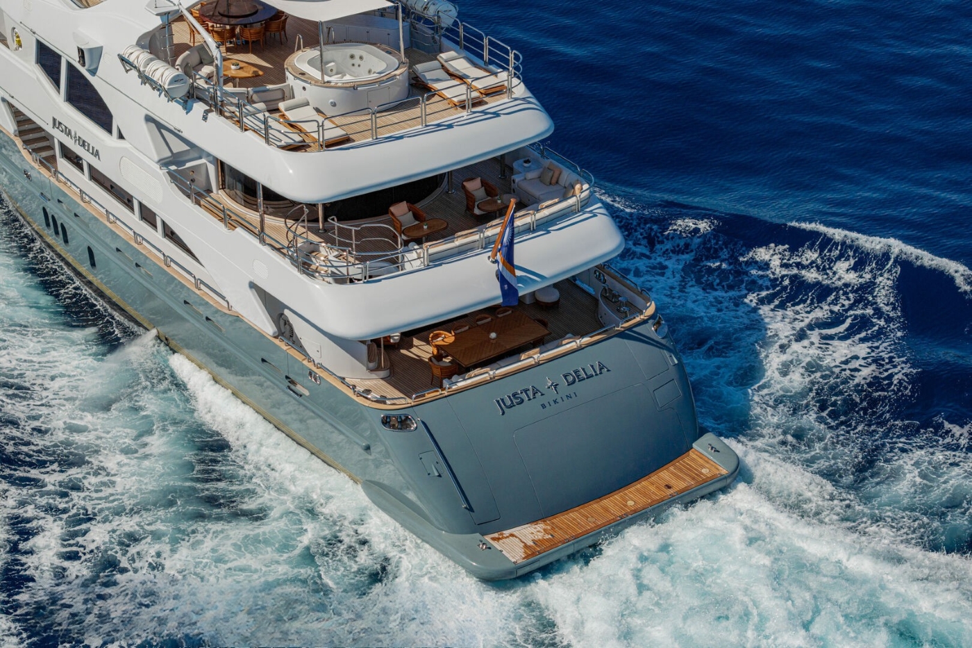 Aft Deck 01.jpg