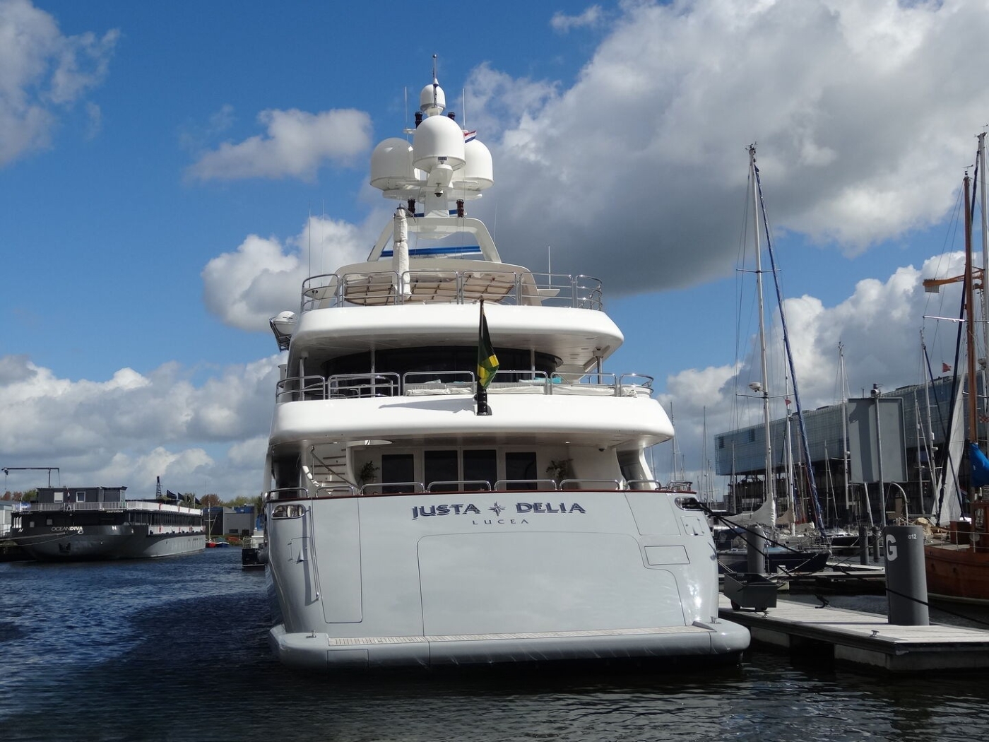 Aft Deck 05.jpg