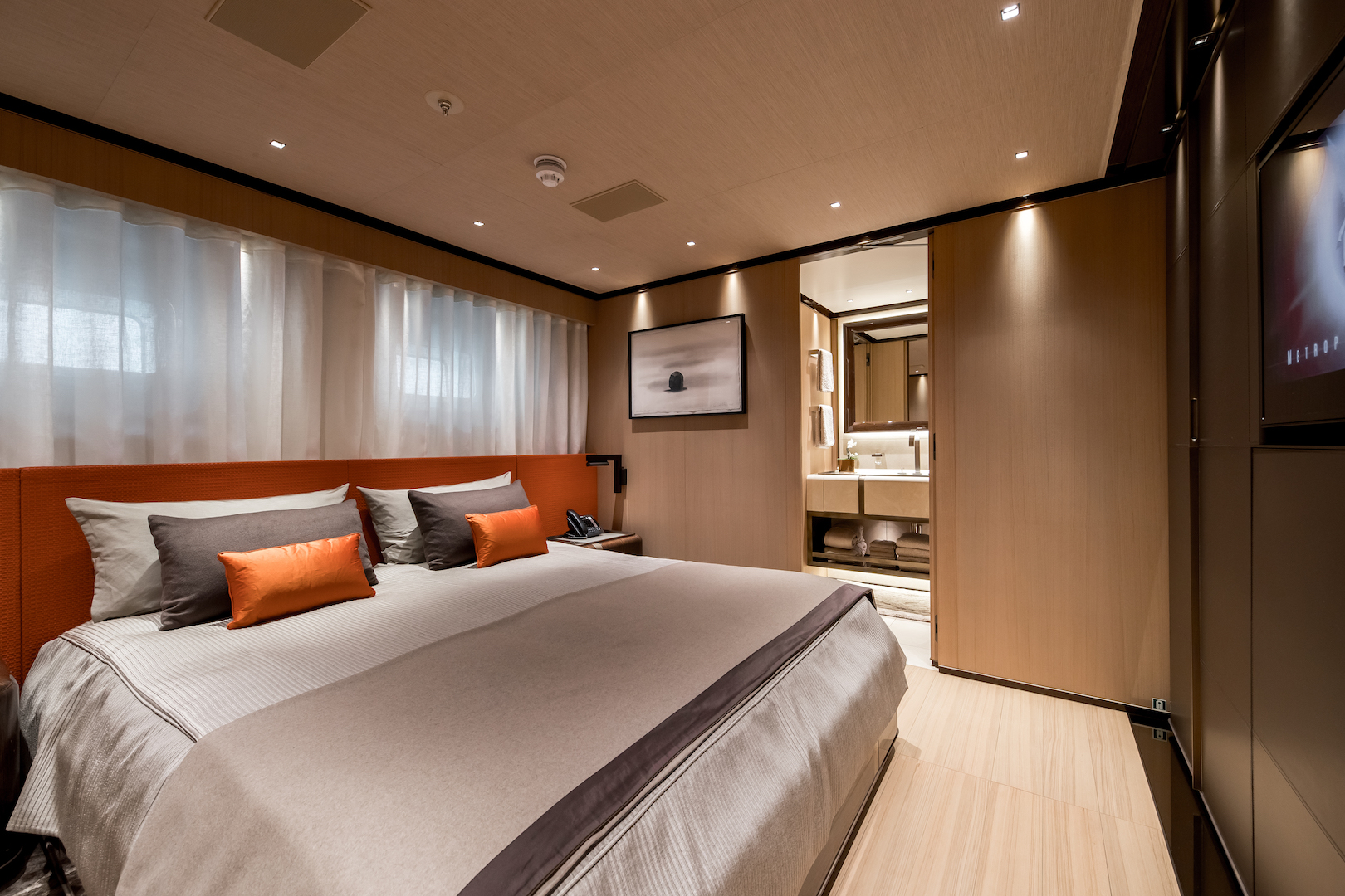 Double cabin starboard 00002.jpg