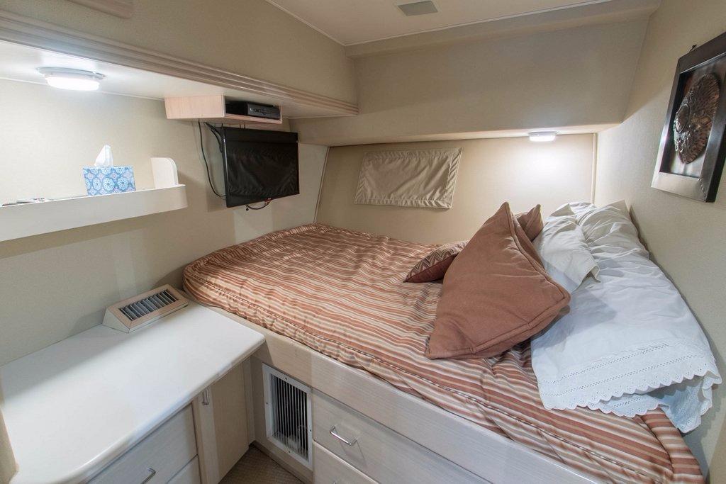 EXTRA CABIN.jpg