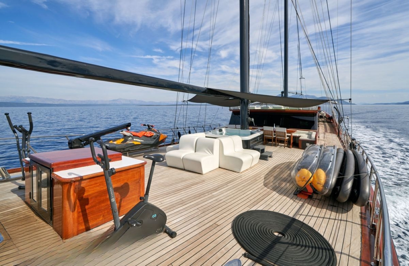 Exterior Relaxation Area 0.jpg