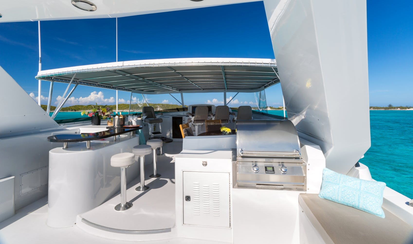 Exterior area with grill and bar.jpg