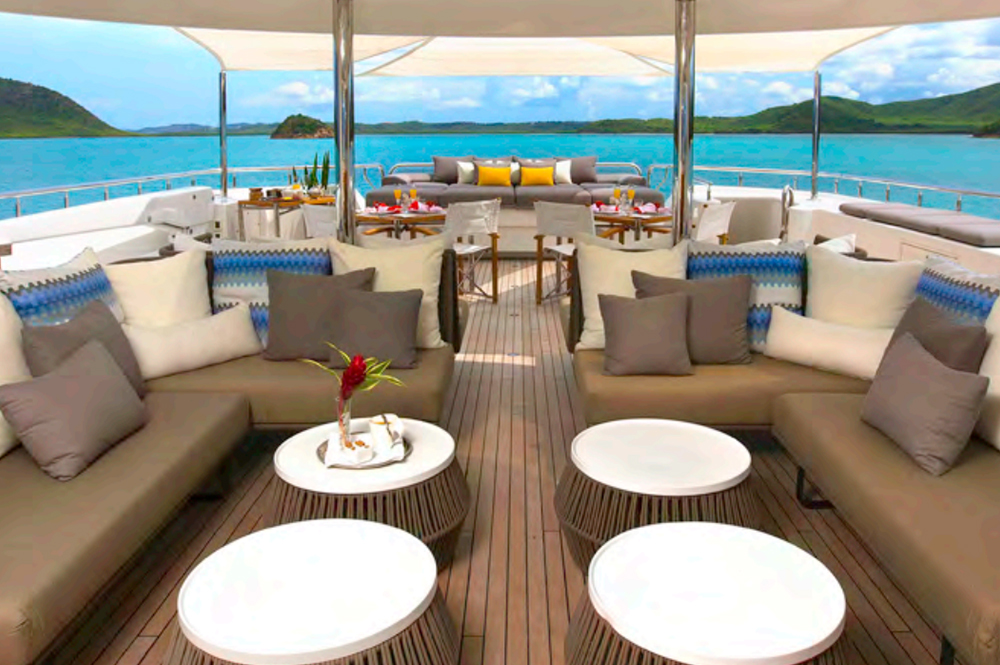 Exterior living spaces  00007.jpg