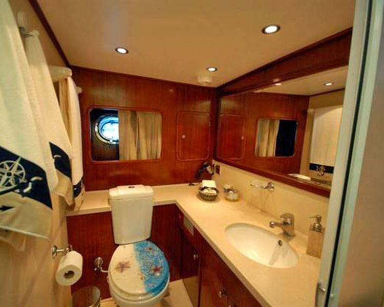 Guest Cabin 00016.jpg