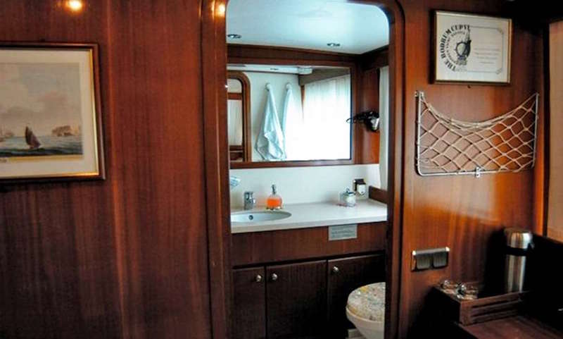 Guest Cabin 00019.jpg