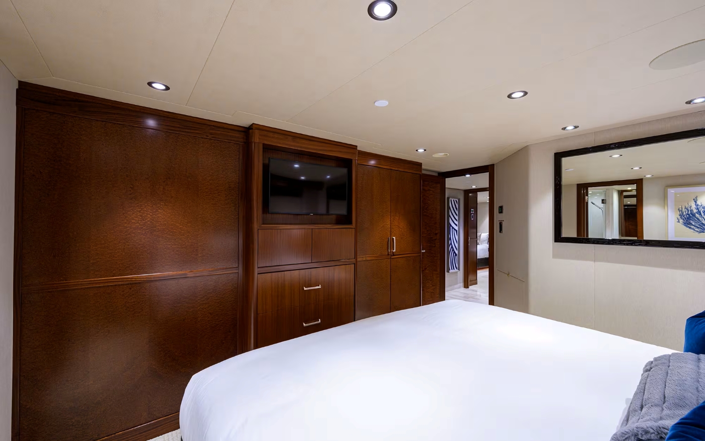 Guest suite.jpg
