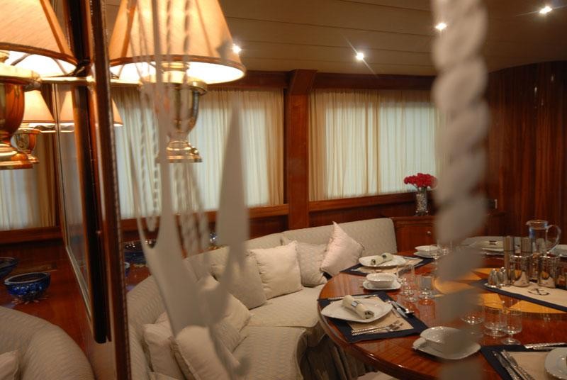 Interior 00002.jpg
