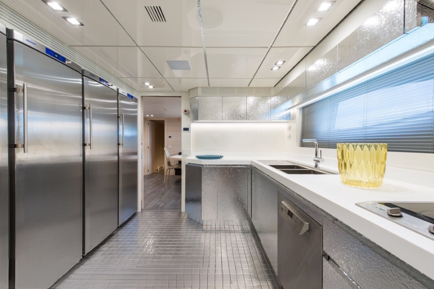 Kitchen Area 01.jpg