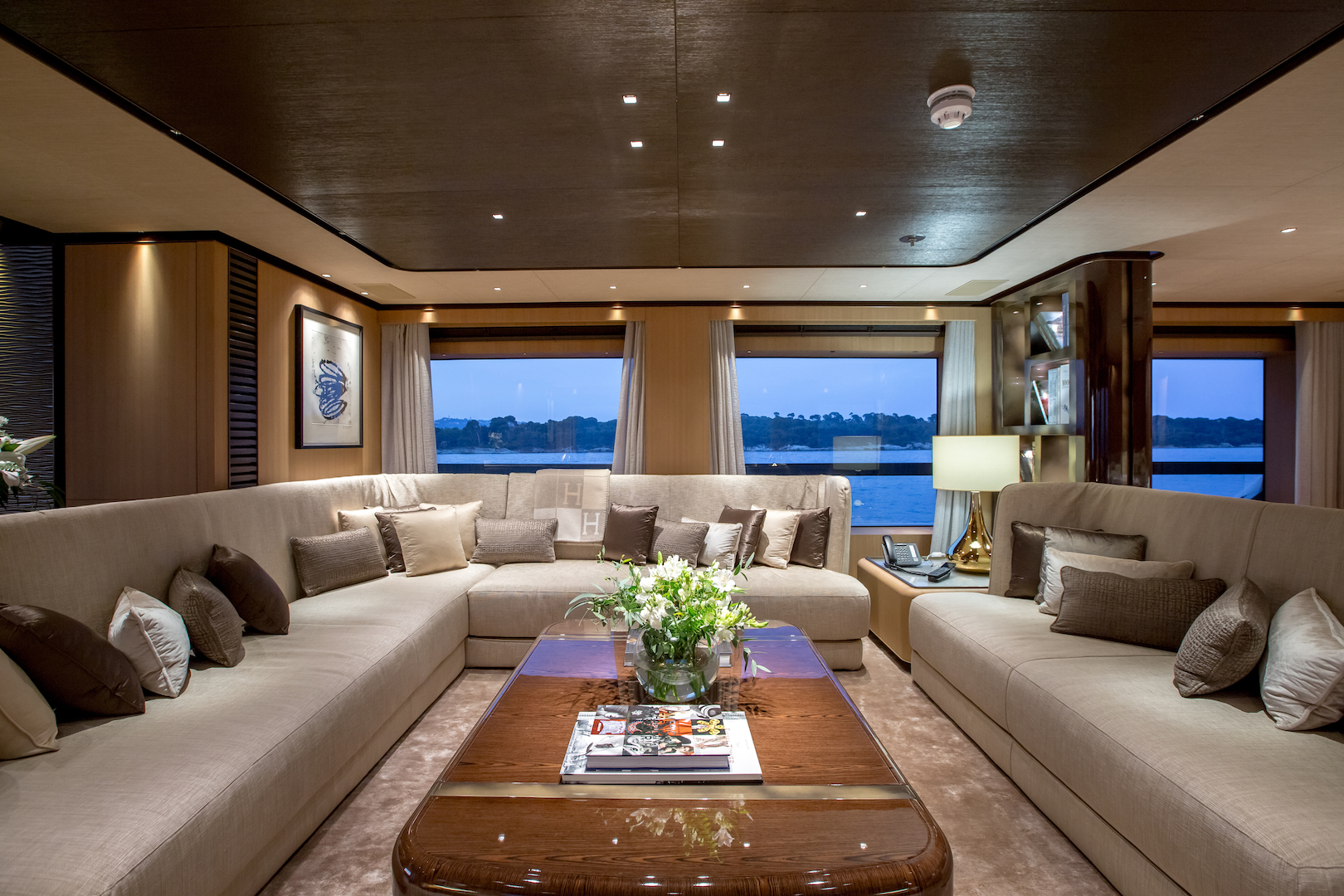 Lounge 00002.jpg