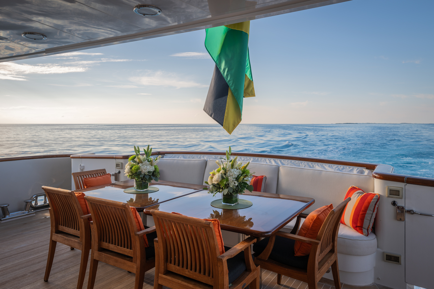 Main Deck Aft Dining.jpg