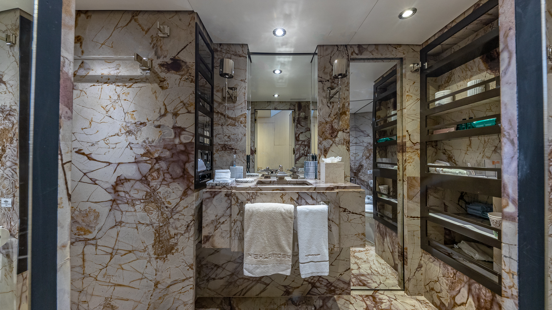 Master Ensuite.jpg