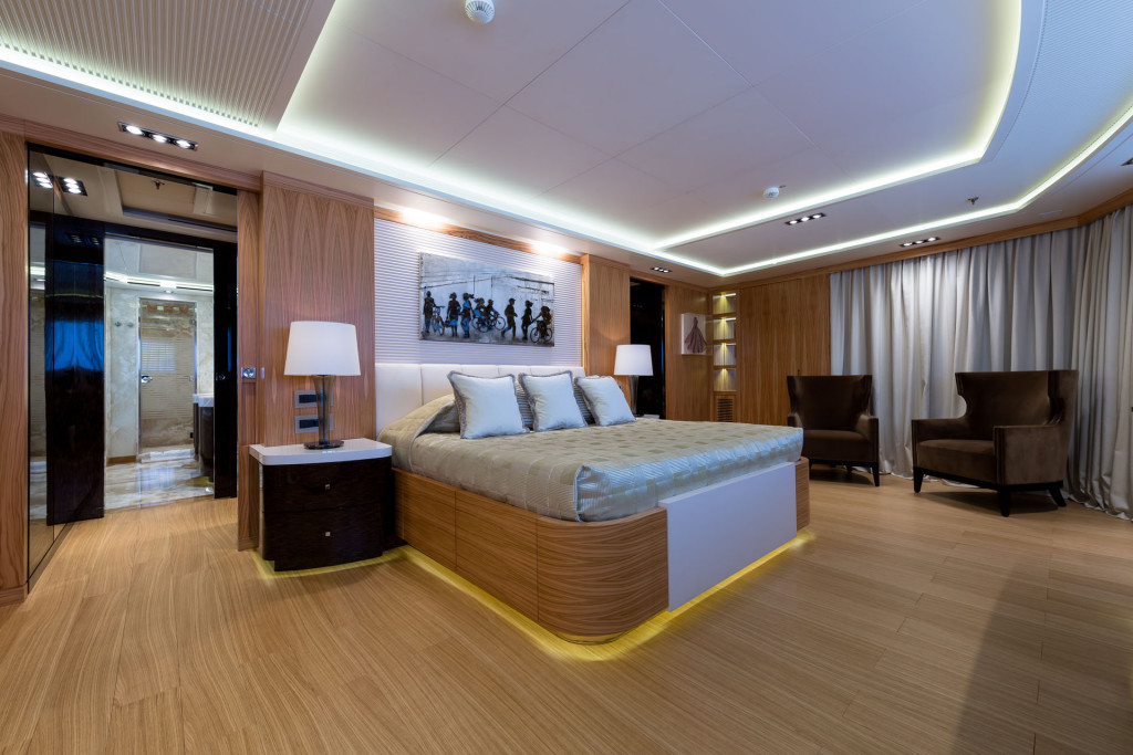 Master suite 00002.jpg