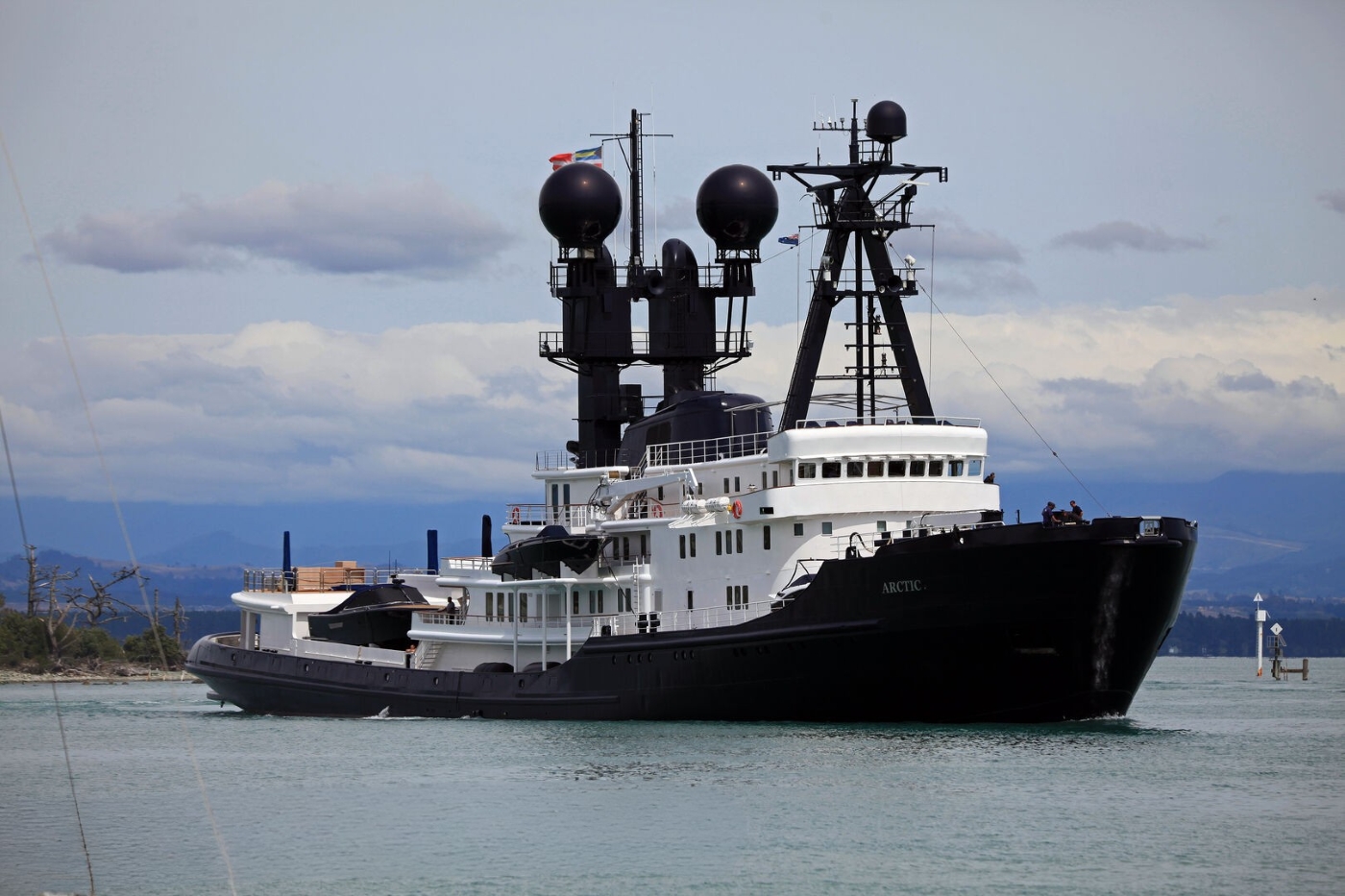 Motor Yacht ARCTIC.jpg