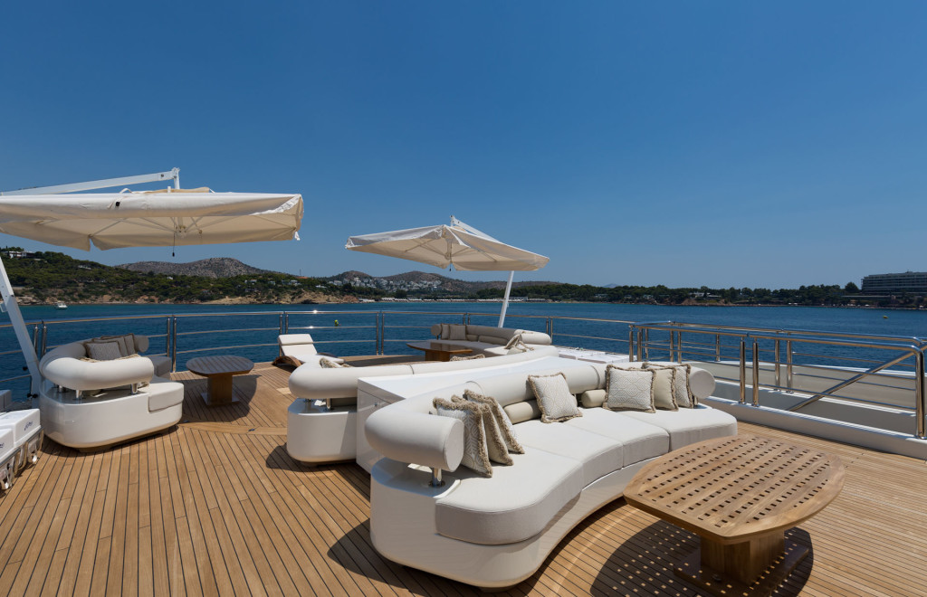 Outdoor seating 00004.jpg