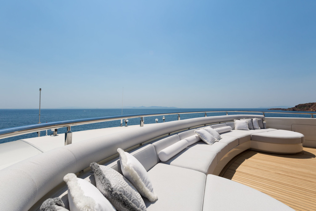 Outdoor seating 00006.jpg