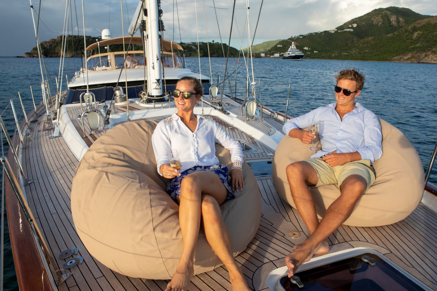 Sundeck with sea views.jpg