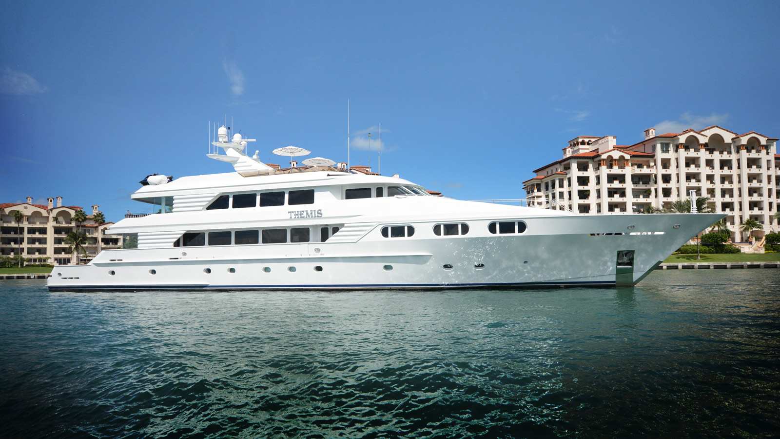 Themis-trinity-superyacht.jpg