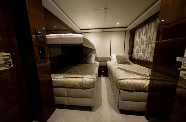 Twin cabin with Pullman berth.png
