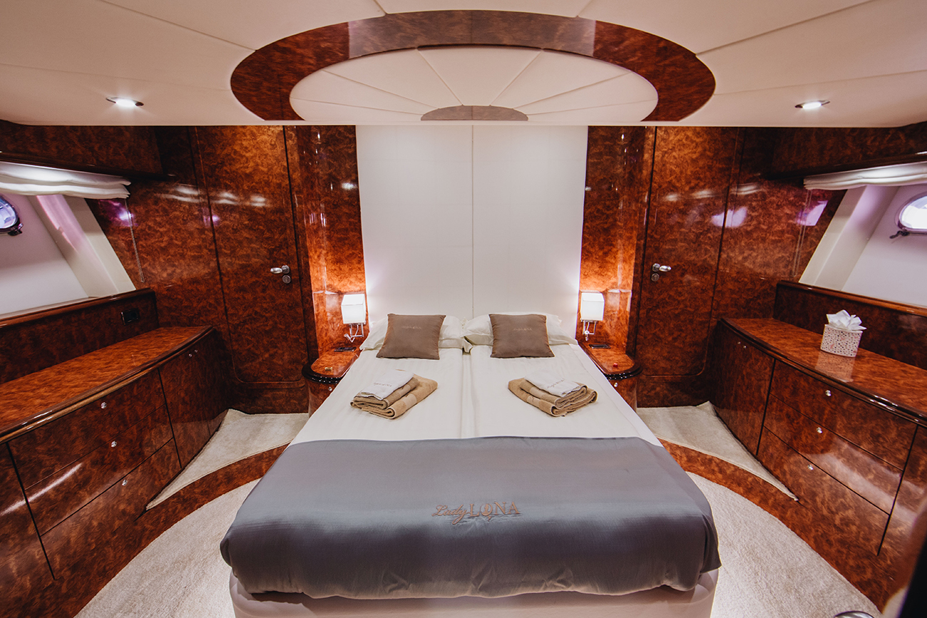 VIP cabin.jpg