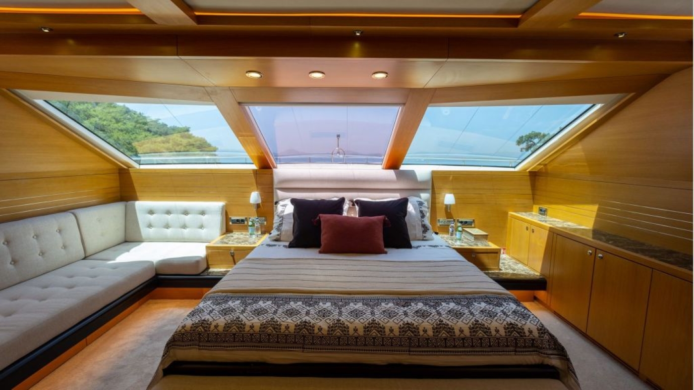 Vip Cabin 02.jpg