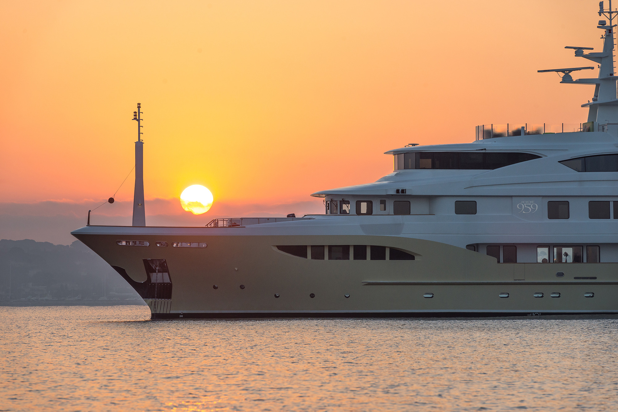 Central Yacht
