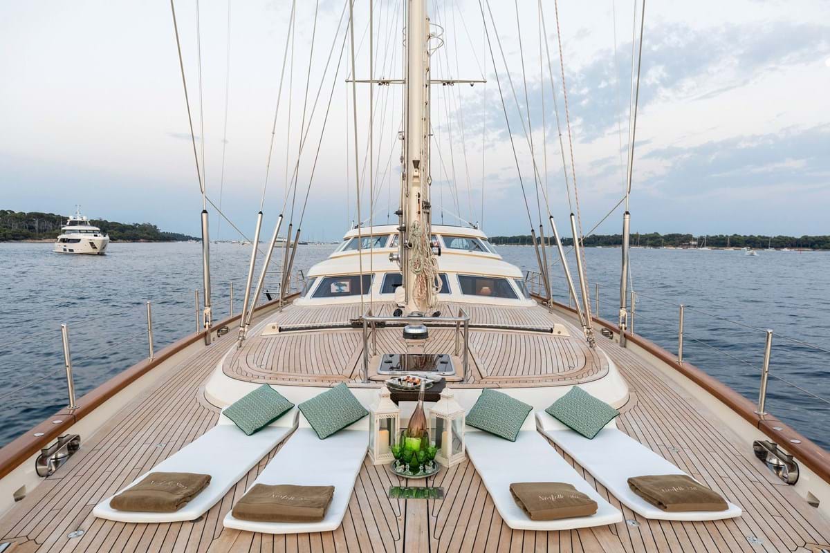 deck areas .jpg
