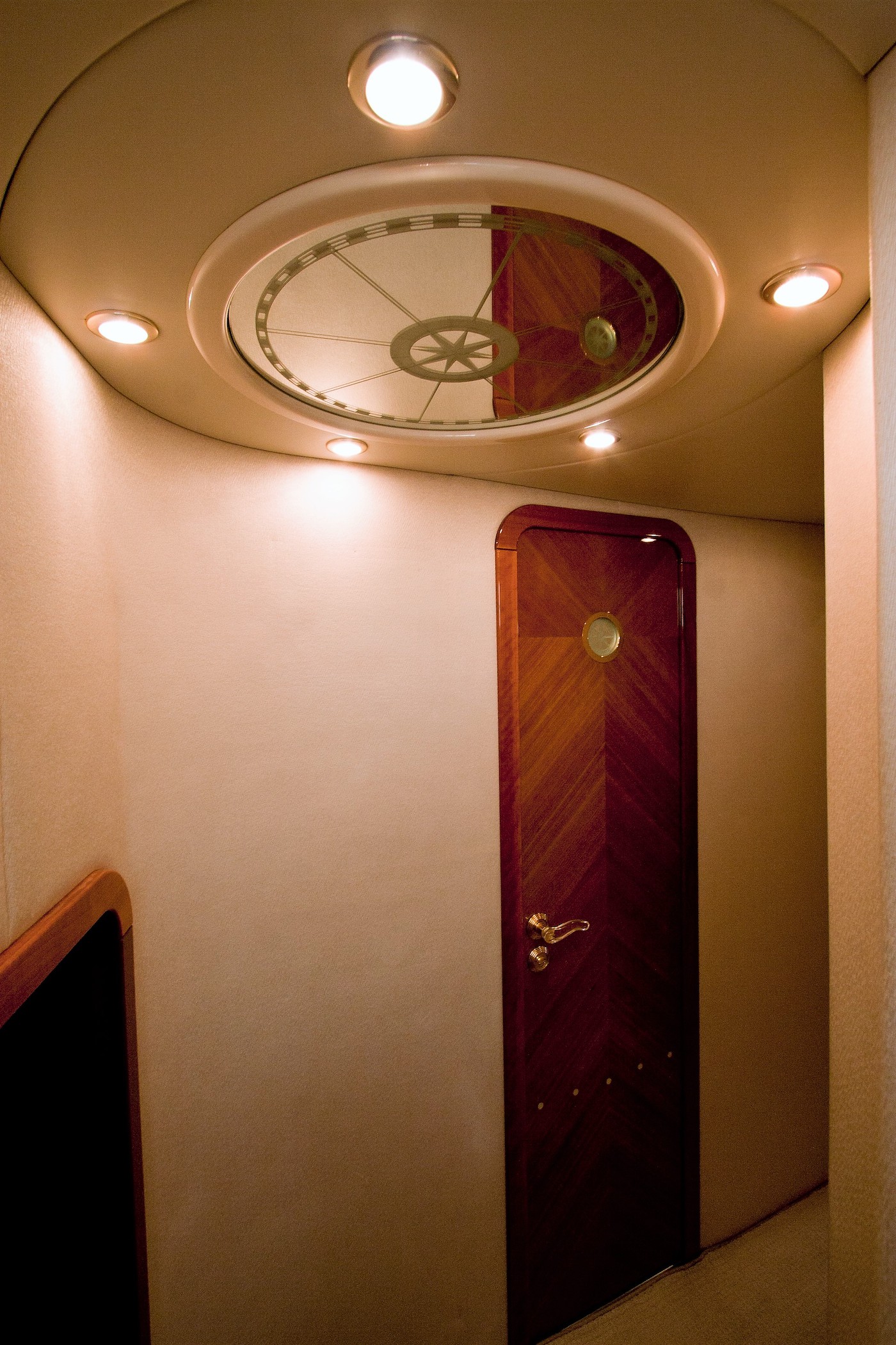 foyer.jpg