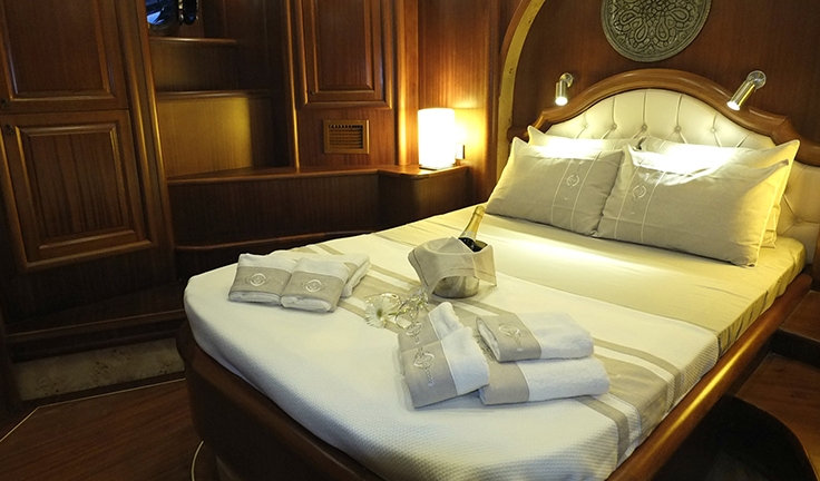 master guest cabin .jpg