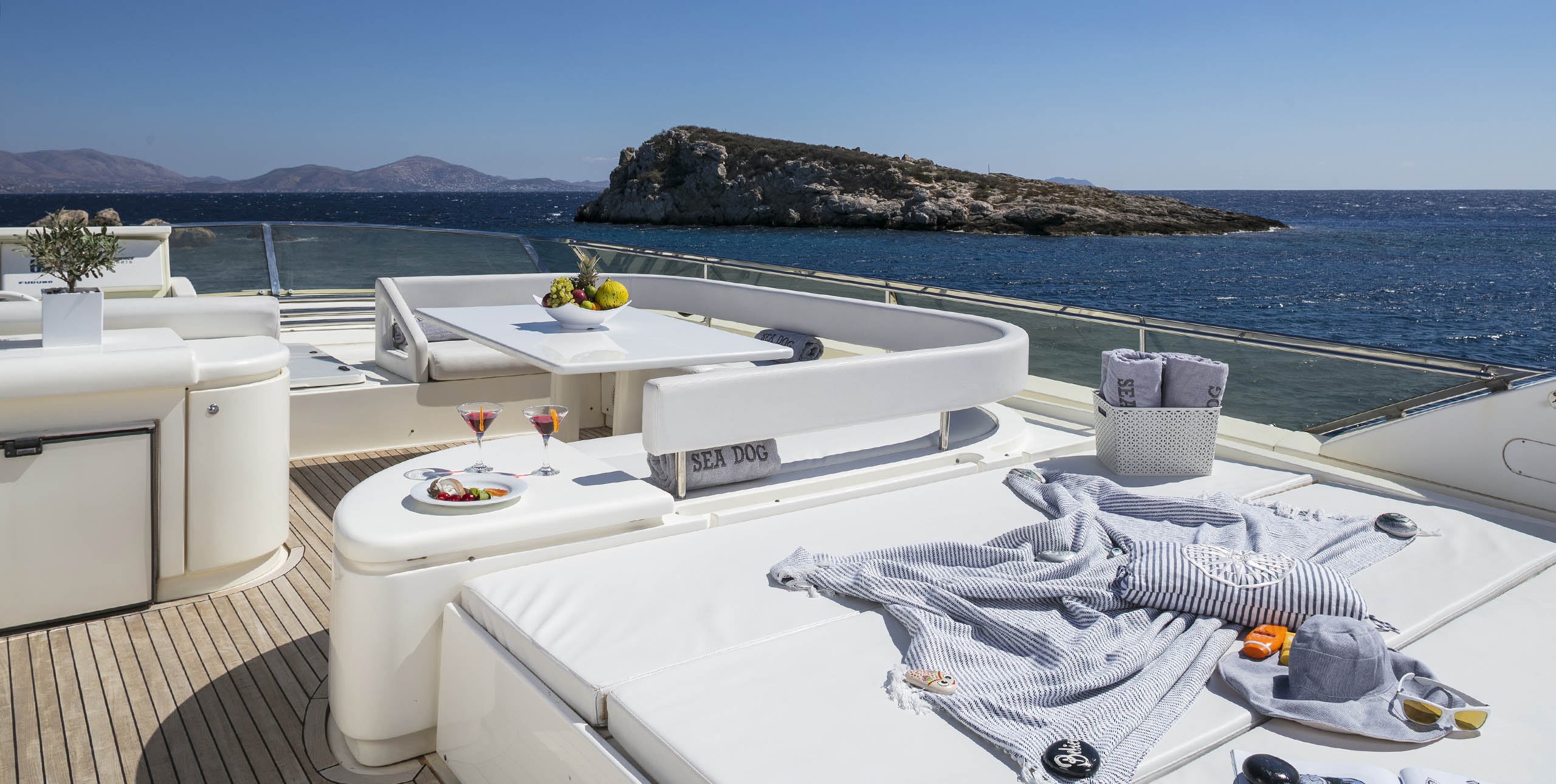 sun deck seating and sunbathing area.jpg